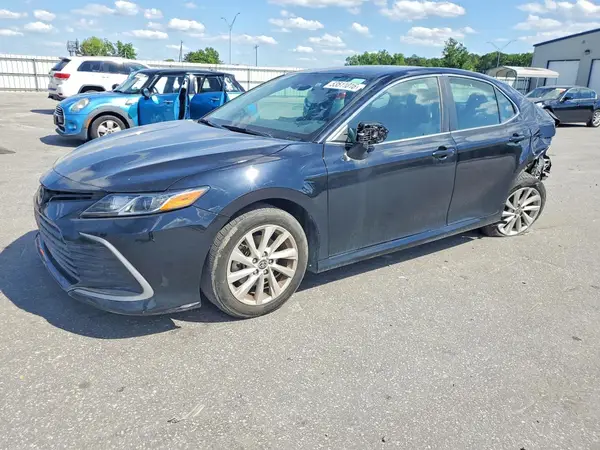 4T1C11AK8NU625502 2022 TOYOTA CAMRY - Image 1