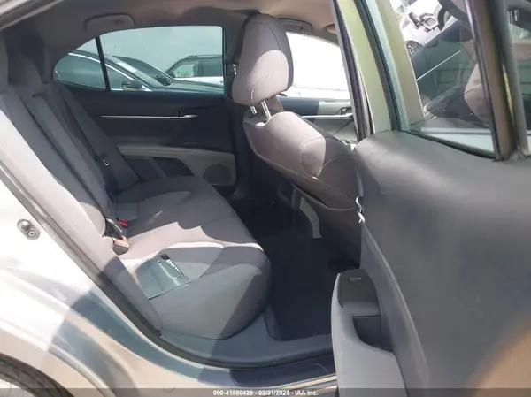 4T1C11AK8NU630618 2022 TOYOTA CAMRY - Image 8