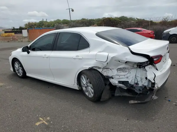4T1C11AK8NU636161 2022 TOYOTA CAMRY - Image 2