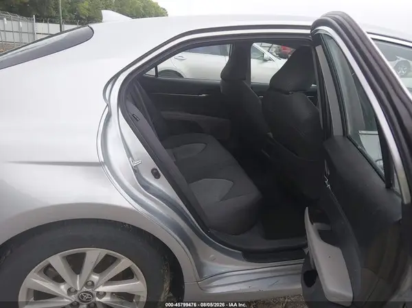 4T1C11AK8NU646589 2022 TOYOTA CAMRY - Image 8