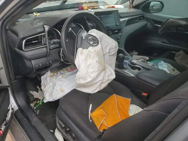 4T1C11AK8NU649637 2022 TOYOTA CAMRY - Image 8