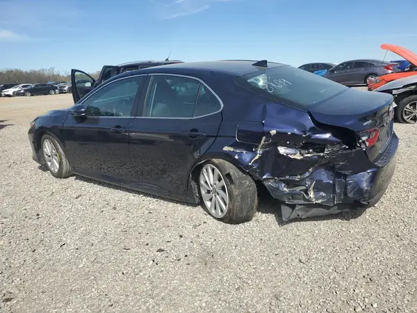 4T1C11AK8NU661724 2022 TOYOTA CAMRY - Image 2