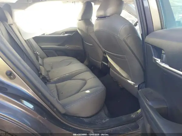 4T1C11AK8NU666566 2022 TOYOTA CAMRY - Image 8