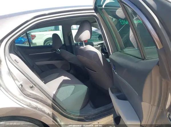 4T1C11AK8NU675820 2022 TOYOTA CAMRY - Image 8