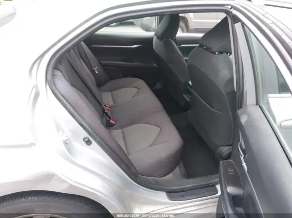 4T1C11AK8NU677700 2022 TOYOTA CAMRY - Image 8