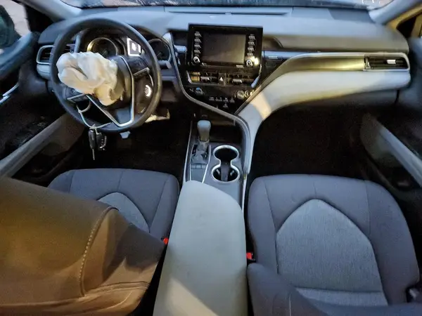 4T1C11AK8NU678376 2022 TOYOTA CAMRY - Image 8