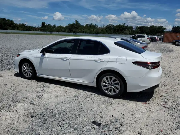 4T1C11AK8NU685120 2022 TOYOTA CAMRY - Image 2