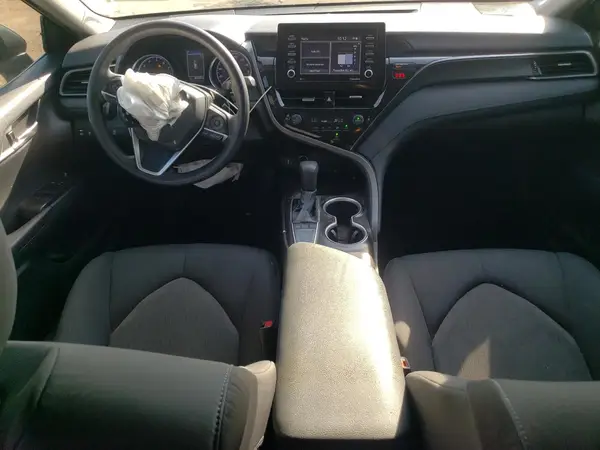 4T1C11AK8NU685926 2022 TOYOTA CAMRY - Image 8