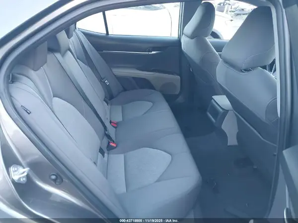 4T1C11AK8NU688728 2022 TOYOTA CAMRY - Image 8