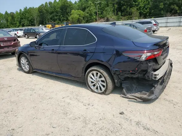 4T1C11AK8NU713935 2022 TOYOTA CAMRY - Image 2