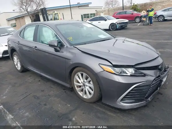 4T1C11AK8PU103682 2023 TOYOTA CAMRY - Image 1