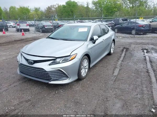 4T1C11AK8PU105111 2023 TOYOTA CAMRY - Image 2