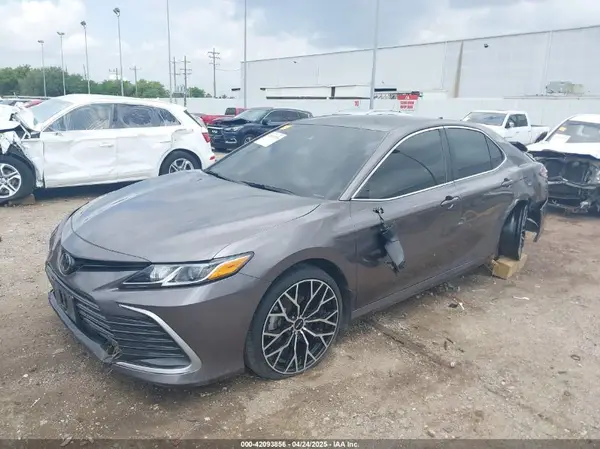 4T1C11AK8PU132325 2023 TOYOTA CAMRY - Image 2