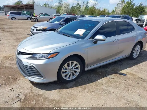 4T1C11AK8PU760806 2023 TOYOTA CAMRY - Image 2