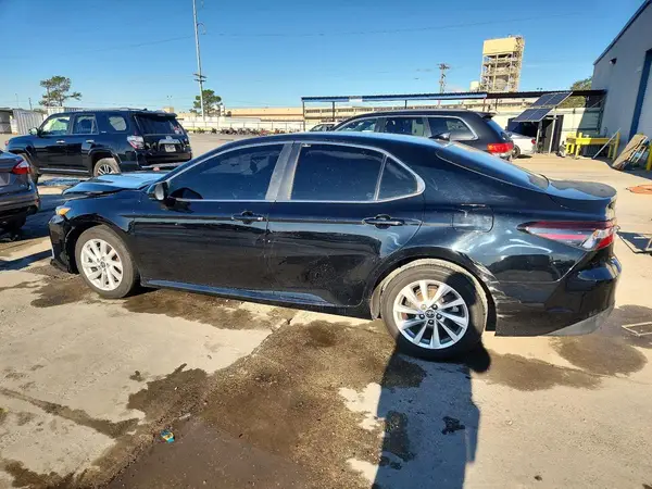 4T1C11AK8PU796740 2023 TOYOTA CAMRY - Image 2
