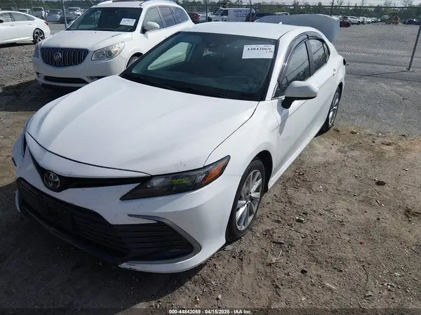 4T1C11AK8PU807140 2023 TOYOTA CAMRY - Image 2