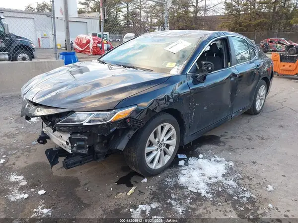 4T1C11AK8PU817053 2023 TOYOTA CAMRY - Image 2