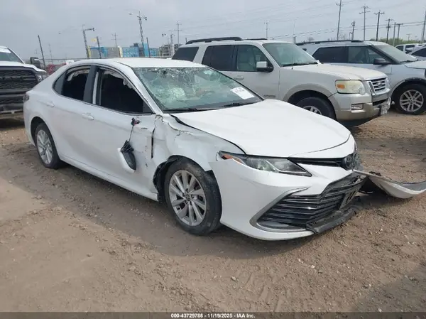 4T1C11AK8PU818753 2023 TOYOTA CAMRY - Image 1