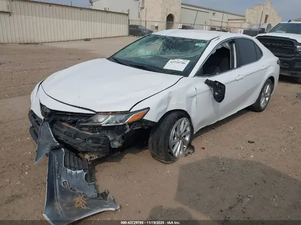 4T1C11AK8PU818753 2023 TOYOTA CAMRY - Image 2