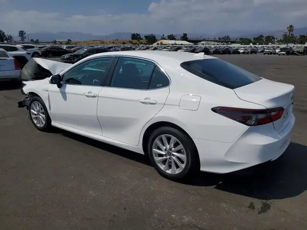 4T1C11AK8RU207110 2024 TOYOTA CAMRY - Image 2