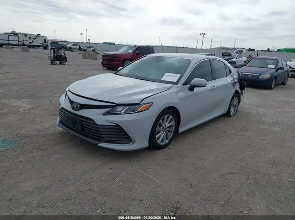 4T1C11AK8RU219242 2024 TOYOTA CAMRY - Image 2