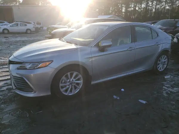 4T1C11AK8RU257859 2024 TOYOTA CAMRY - Image 1