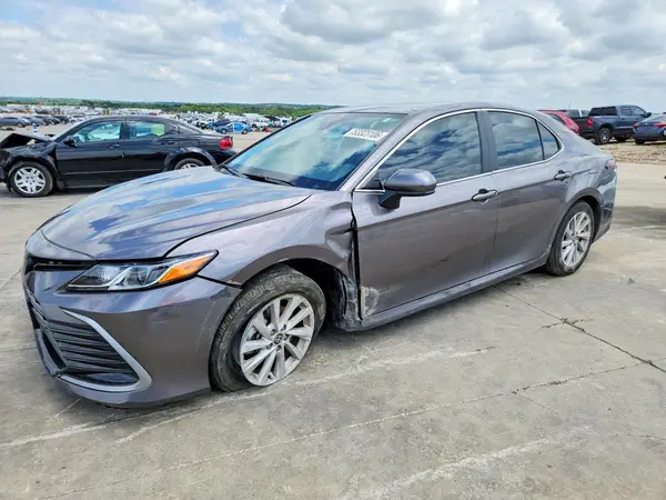 4T1C11AK8RU261040 2024 TOYOTA CAMRY - Image 1
