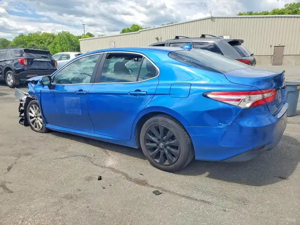 4T1C11AK9LU325643 2020 TOYOTA CAMRY - Image 2
