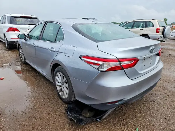 4T1C11AK9LU331913 2020 TOYOTA CAMRY - Image 2
