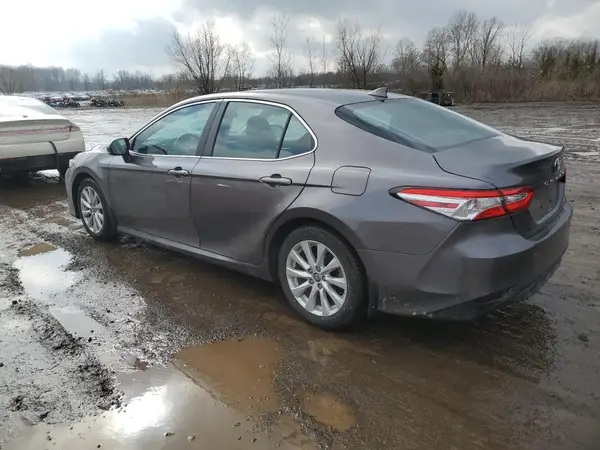 4T1C11AK9LU370243 2020 TOYOTA CAMRY - Image 2