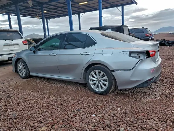 4T1C11AK9LU383266 2020 TOYOTA CAMRY - Image 2