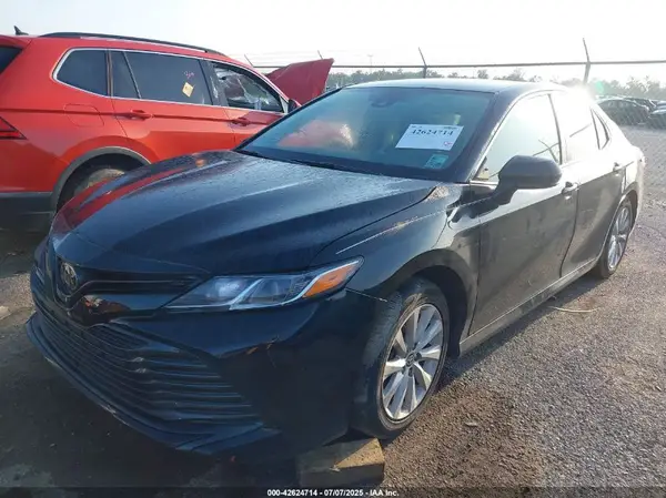 4T1C11AK9LU387608 2020 TOYOTA CAMRY - Image 2
