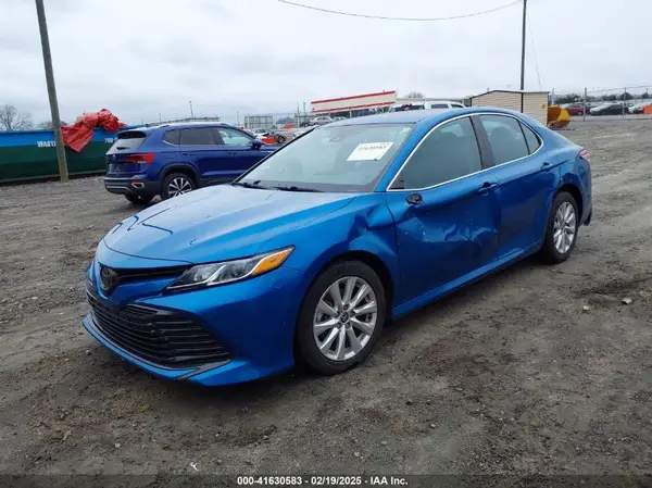 4T1C11AK9LU392985 2020 TOYOTA CAMRY - Image 2