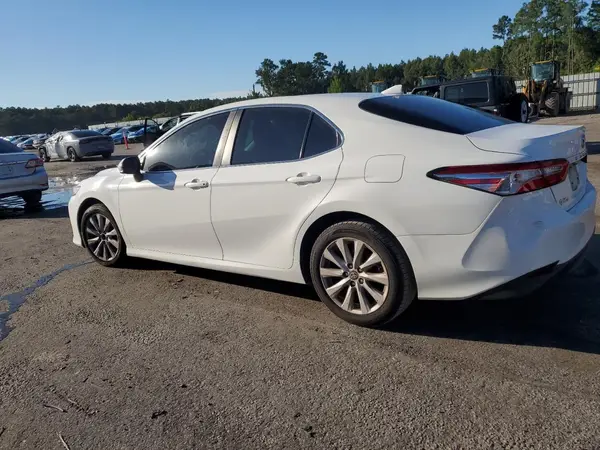 4T1C11AK9LU396194 2020 TOYOTA CAMRY - Image 2