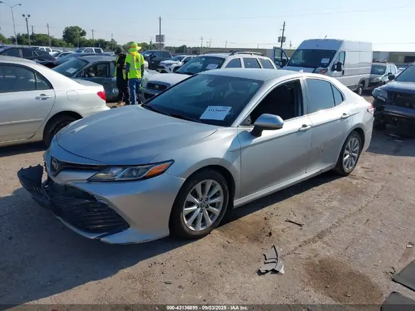 4T1C11AK9LU508086 2020 TOYOTA CAMRY - Image 2