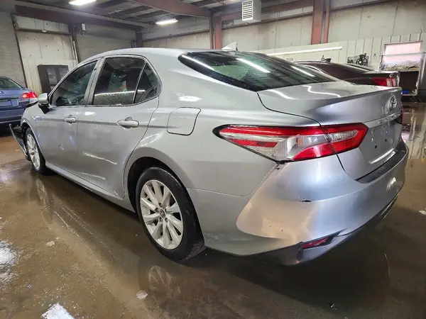4T1C11AK9LU508931 2020 TOYOTA CAMRY - Image 2