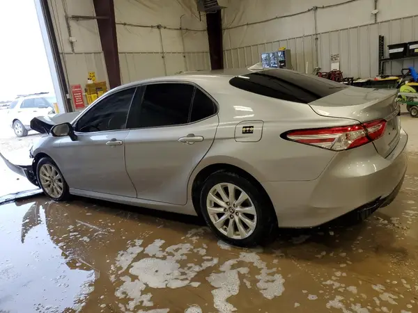 4T1C11AK9LU509383 2020 TOYOTA CAMRY - Image 2
