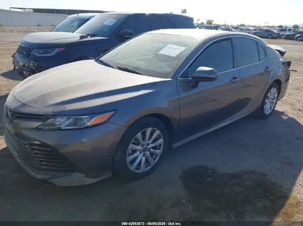 4T1C11AK9LU510744 2020 TOYOTA CAMRY - Image 2
