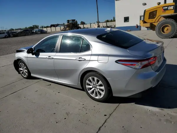 4T1C11AK9LU871343 2020 TOYOTA CAMRY - Image 2
