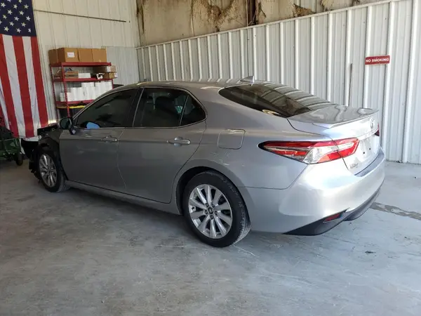 4T1C11AK9LU875375 2020 TOYOTA CAMRY - Image 2