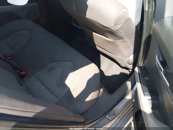 4T1C11AK9LU890510 2020 TOYOTA CAMRY - Image 8