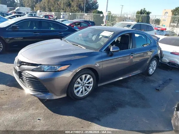 4T1C11AK9LU904955 2020 TOYOTA CAMRY - Image 2