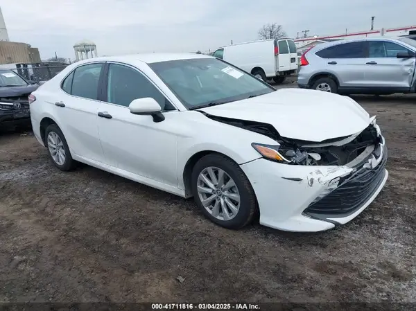 4T1C11AK9LU912585 2020 TOYOTA CAMRY - Image 1