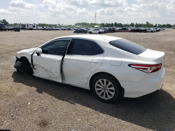 4T1C11AK9LU914045 2020 TOYOTA CAMRY - Image 2