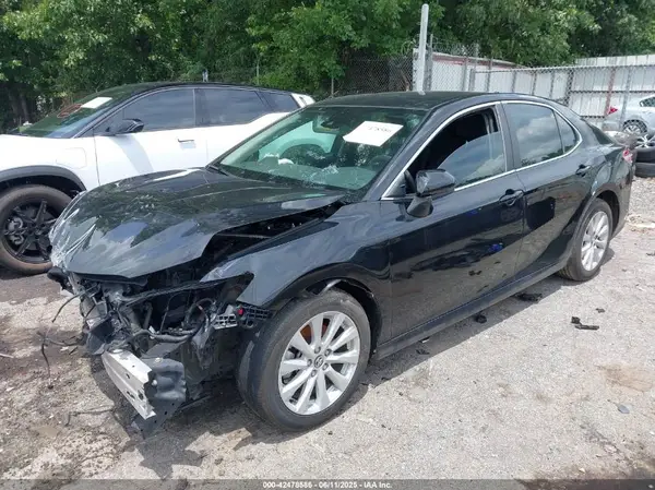4T1C11AK9LU921352 2020 TOYOTA CAMRY - Image 2