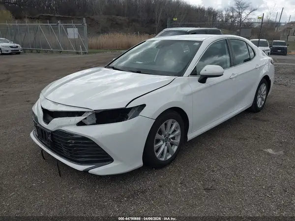 4T1C11AK9LU938801 2020 TOYOTA CAMRY - Image 2