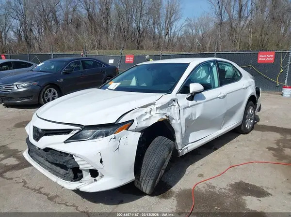 4T1C11AK9LU954898 2020 TOYOTA CAMRY - Image 2