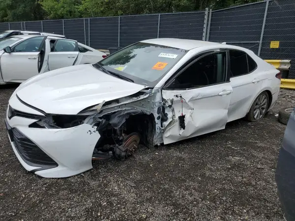 4T1C11AK9LU956392 2020 TOYOTA CAMRY - Image 1