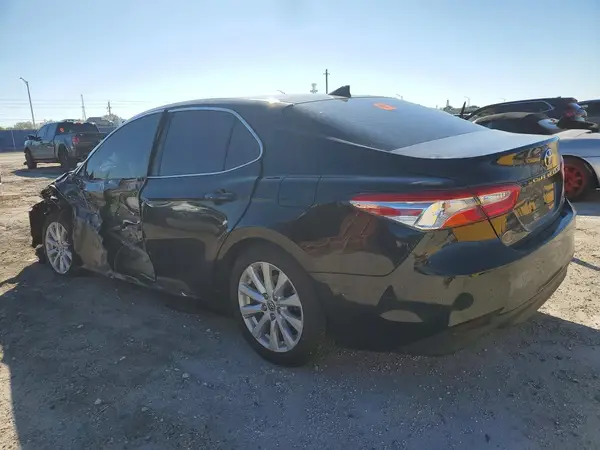 4T1C11AK9LU957056 2020 TOYOTA CAMRY - Image 2