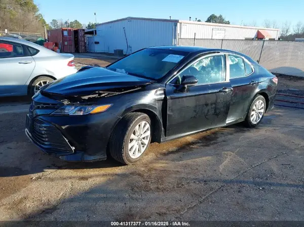 4T1C11AK9LU961365 2020 TOYOTA CAMRY - Image 2